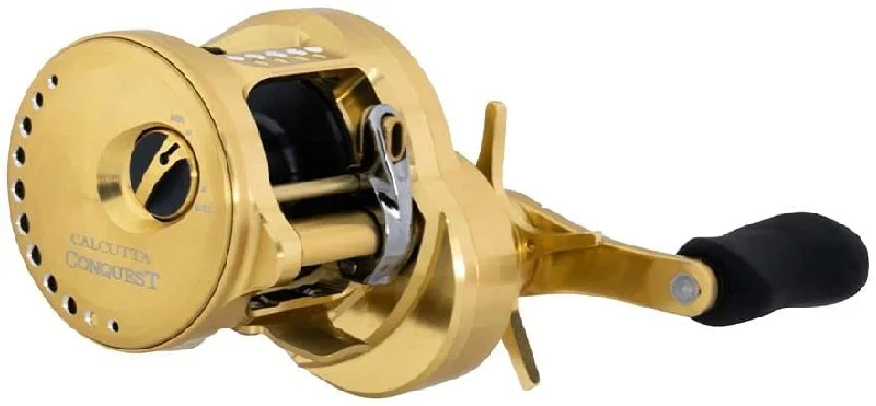 Shimano CTCNQ200A Calcutta Conquest A Baitcasting Reel